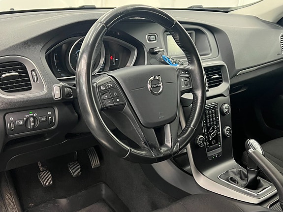 Volvo V40 10 of 20