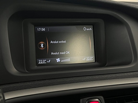 Volvo V40 13 of 20