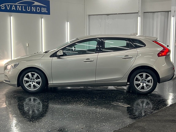 Volvo V40 6 of 20