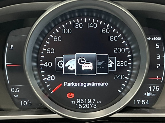 Volvo V40 12 of 20
