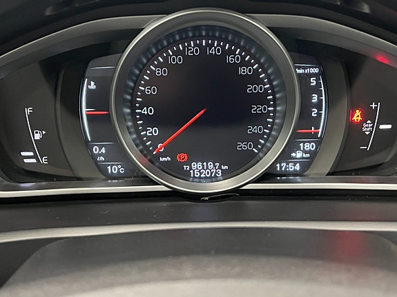 Volvo V40 11 of 20