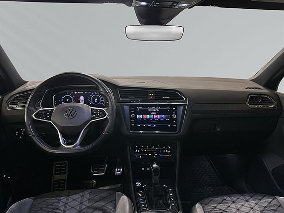 Volkswagen Tiguan 7 of 9
