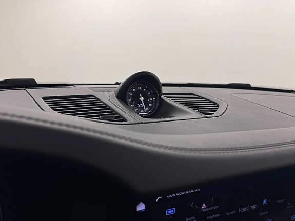 Porsche 911 Targa 4 GTS 8 of 18