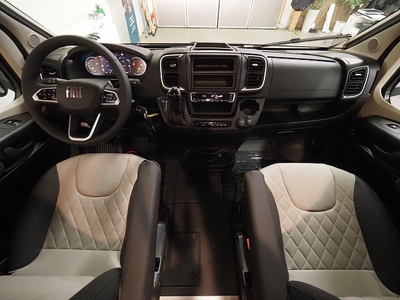 Weinsberg CaraSuite 650 MF Mässerbjudande I AUT | 3500kg | Loungepaket 6 of 21