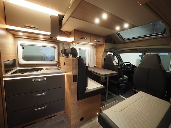 Weinsberg CaraSuite 650 MF Mässerbjudande I AUT | 3500kg | Loungepaket 7 of 21