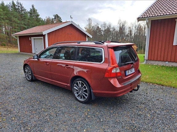 Volvo V70 4 of 9