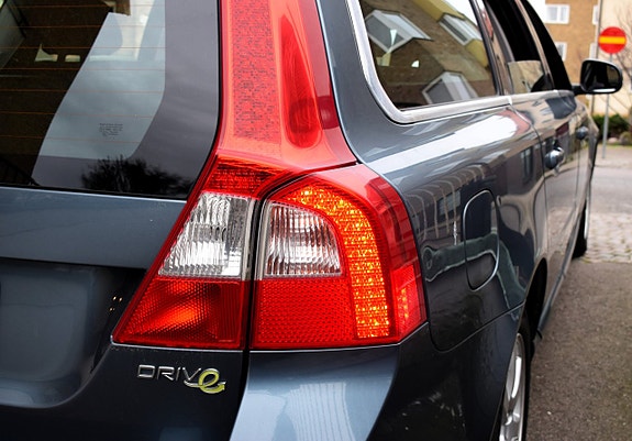 Volvo V70 8 of 11