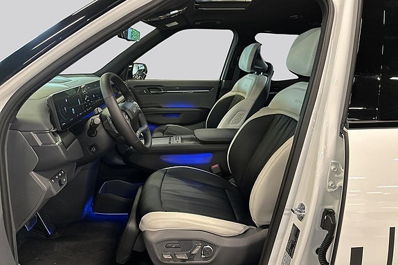 Kia EV9 11 of 30