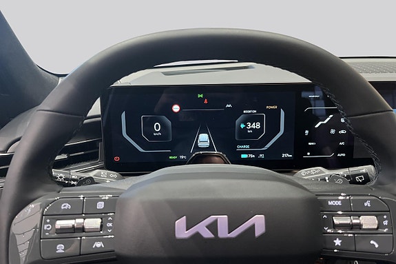 Kia EV9 13 of 30