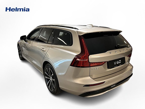 Volvo V60 4 of 5