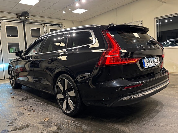 Volvo V60 3 of 5