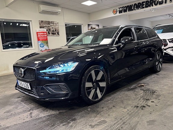 Volvo V60 2 of 5