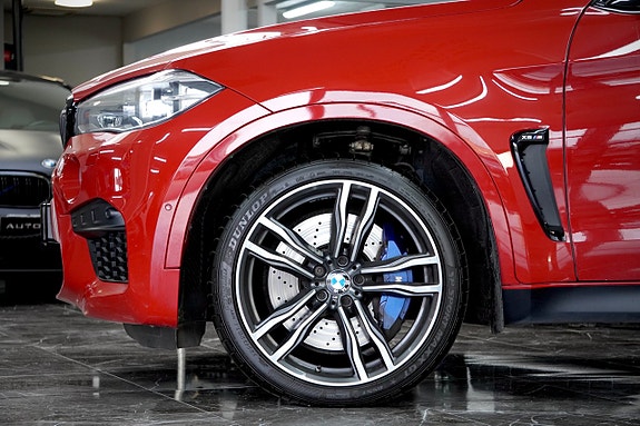 BMW X6 M 8 of 26