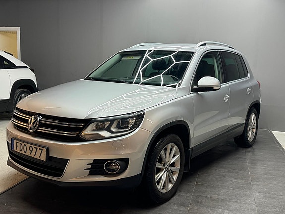 Volkswagen Tiguan 3 of 5