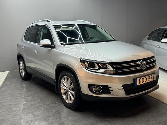 Volkswagen Tiguan 2 of 5