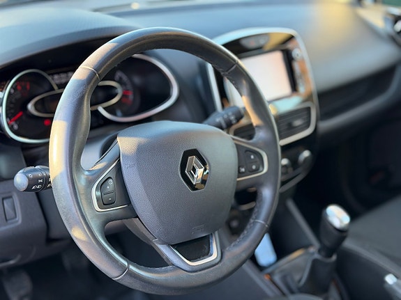 Renault Clio 6 of 23