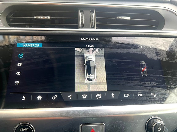 Jaguar I-PACE 9 of 14