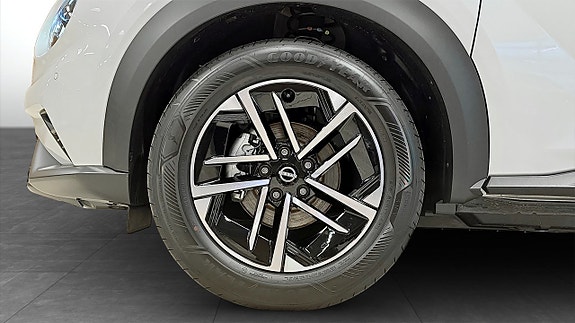 Nissan Juke 9 of 13