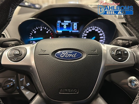 Ford Kuga 14 of 18