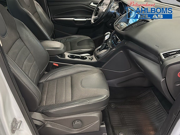 Ford Kuga 11 of 18