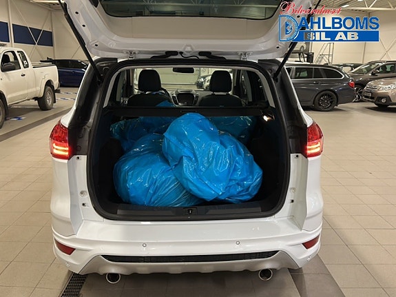 Ford Kuga 9 of 18