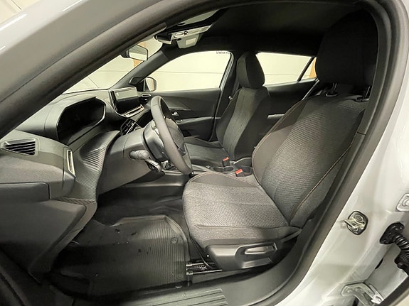 Peugeot 2008 12 of 18