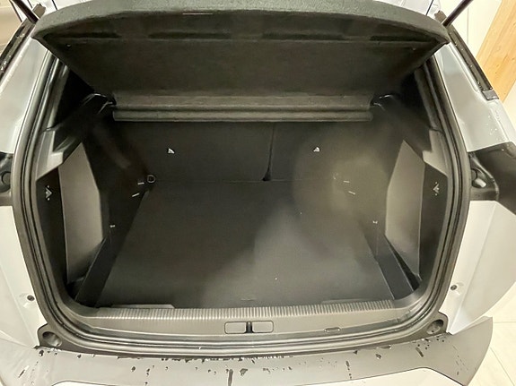 Peugeot 2008 10 of 18