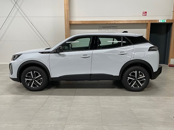 Peugeot 2008 2 of 5