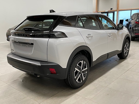 Peugeot 2008 4 of 5