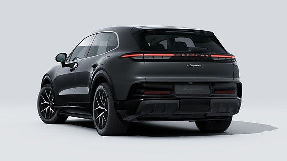 Porsche Cayenne 4 of 5