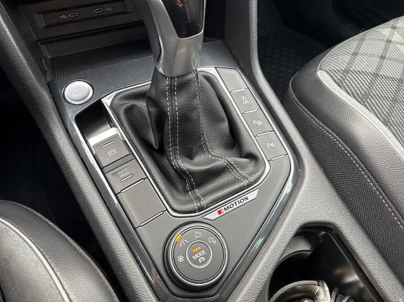 Volkswagen Tiguan 21 of 24