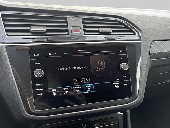 Volkswagen Tiguan 19 of 24