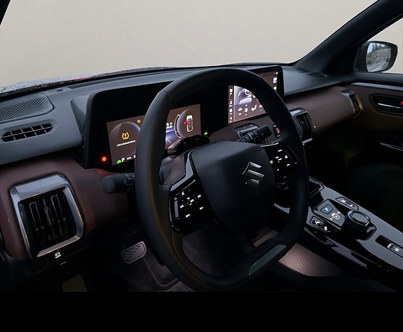 Suzuki eVitara 4 of 14