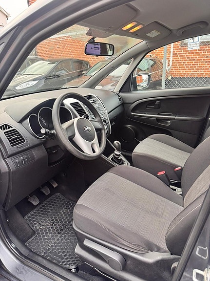 Kia Venga 10 of 11