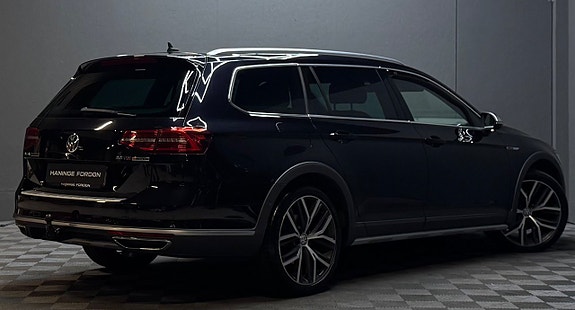 Volkswagen Passat Alltrack 4 of 5