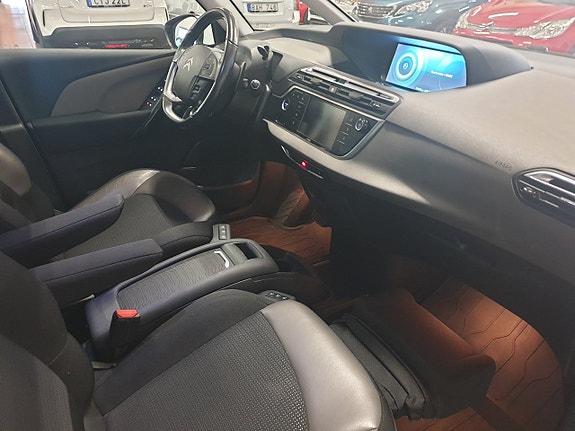 Citroen C4 Picasso 4 of 5