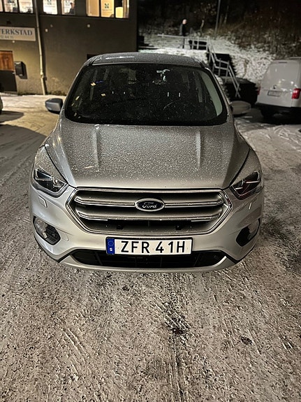 Ford Kuga 3 of 5