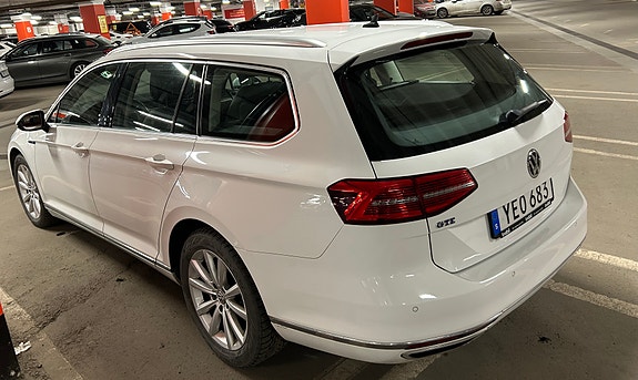 Volkswagen Passat 4 of 5