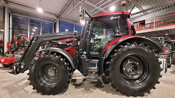Valtra N175D Unlimited Jubileumstraktor 70-Years