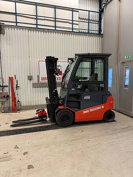 Toyota truck 8 FBMKT 25