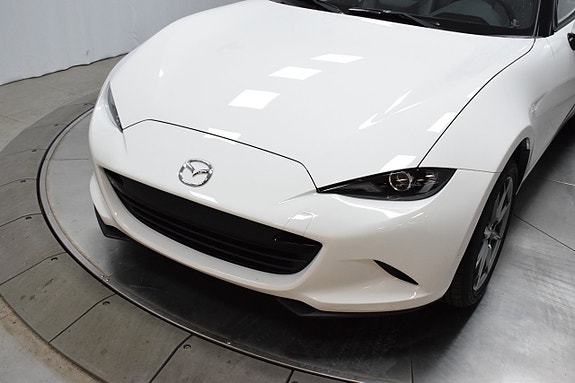 Mazda MX-5 15 of 26