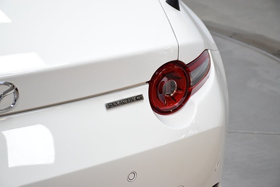 Mazda MX-5 10 of 26