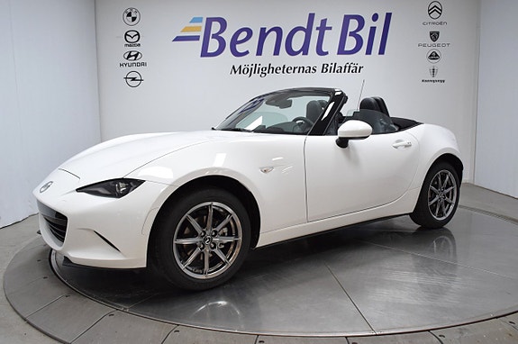 Mazda MX-5 5 of 26