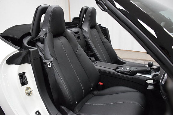 Mazda MX-5 19 of 26