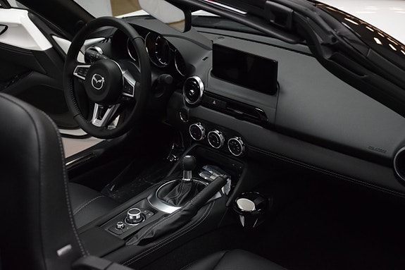 Mazda MX-5 18 of 26