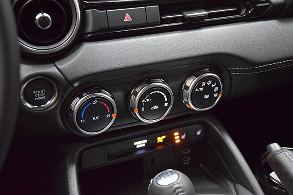Mazda MX-5 23 of 26