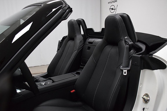 Mazda MX-5 16 of 26