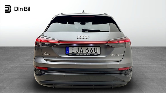 Audi Q4 e-tron 5 of 12
