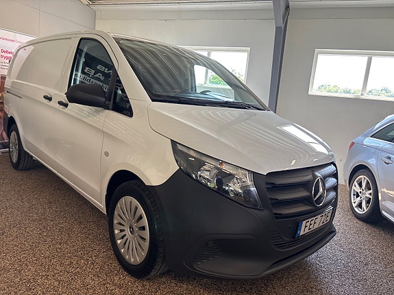 Mercedes-Benz Vito 110 8 of 15