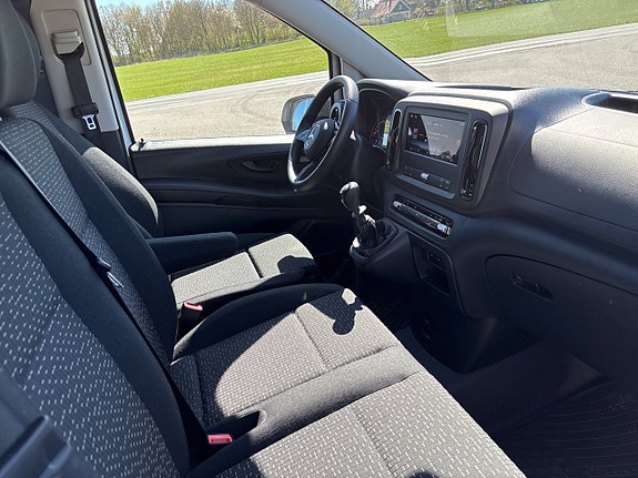 Mercedes-Benz Vito 110 3 of 5